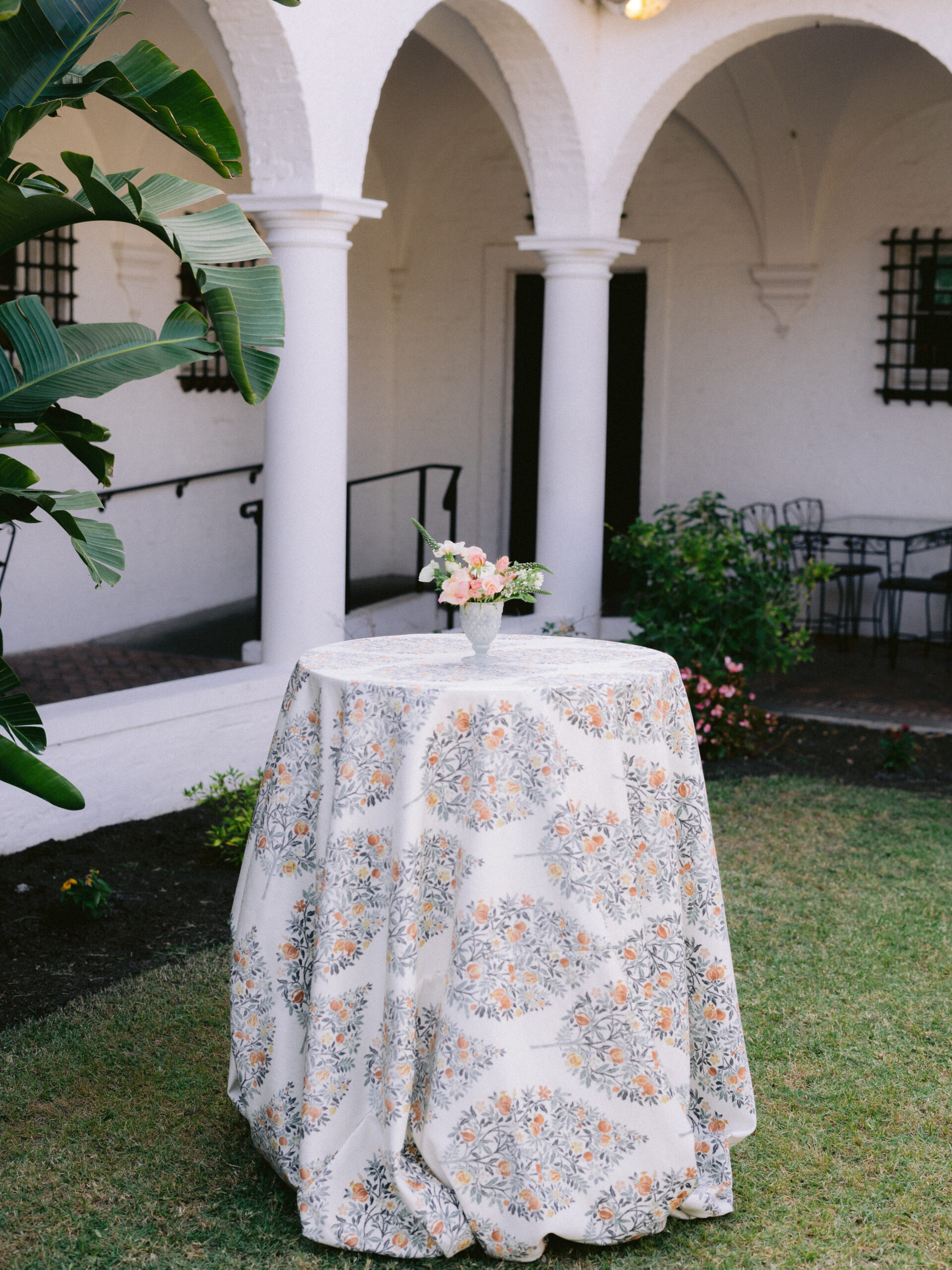 wedding reception table at Jekyll Island Club resort