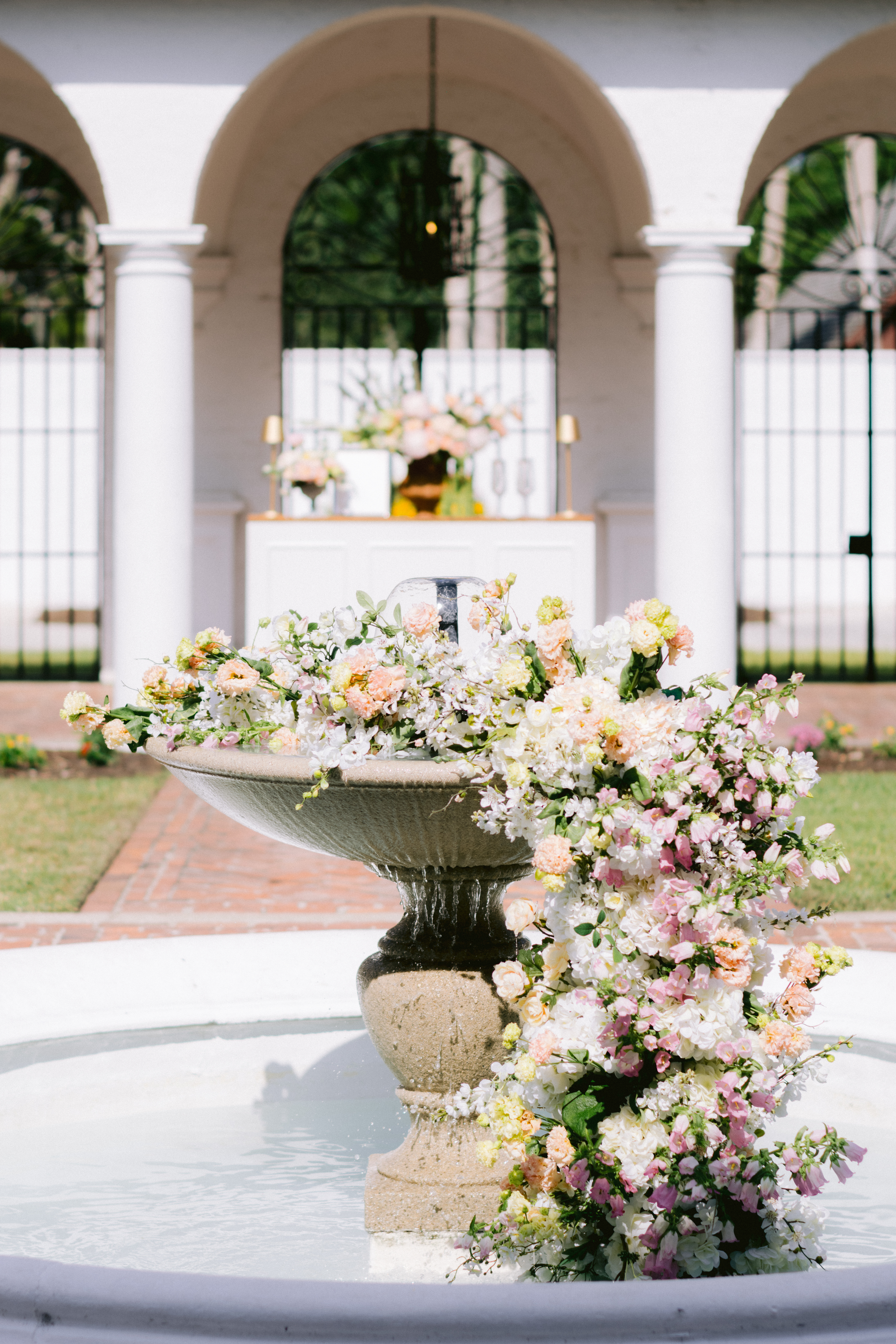 wedding flowers on fountain at Jekyll Island Club Resort