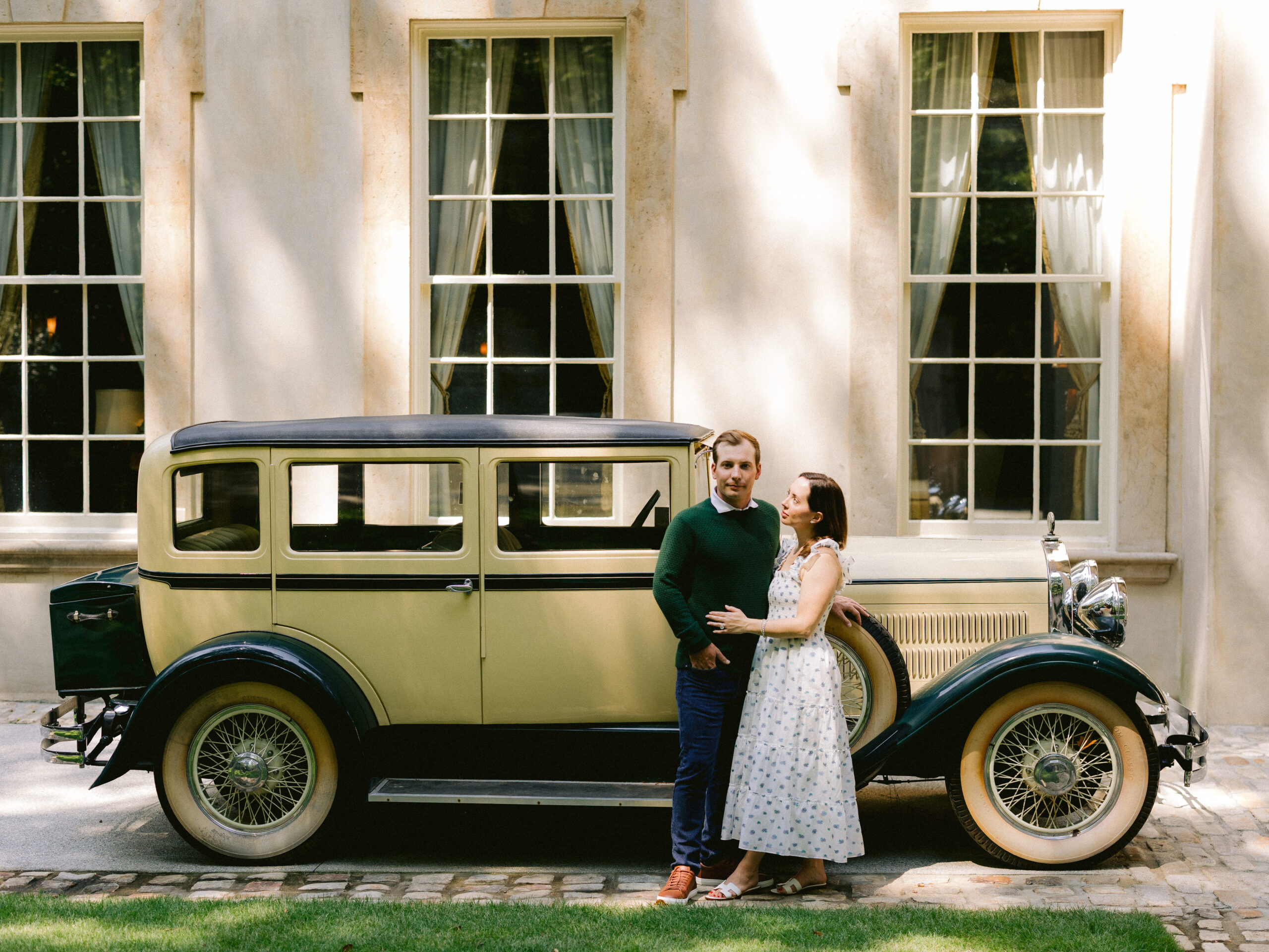 Swan House Engagement Session