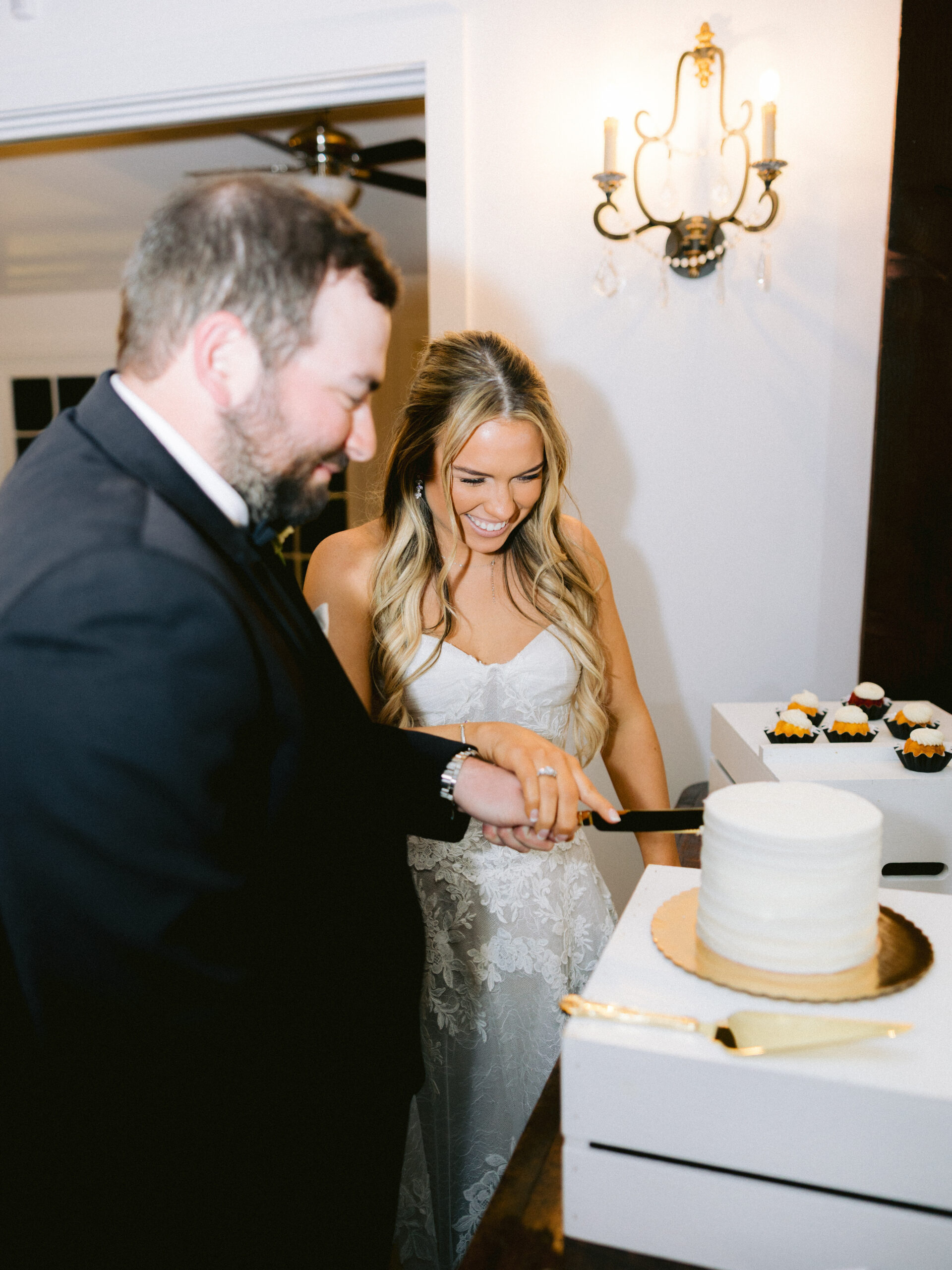 Richmond Wedding Cake Cutting