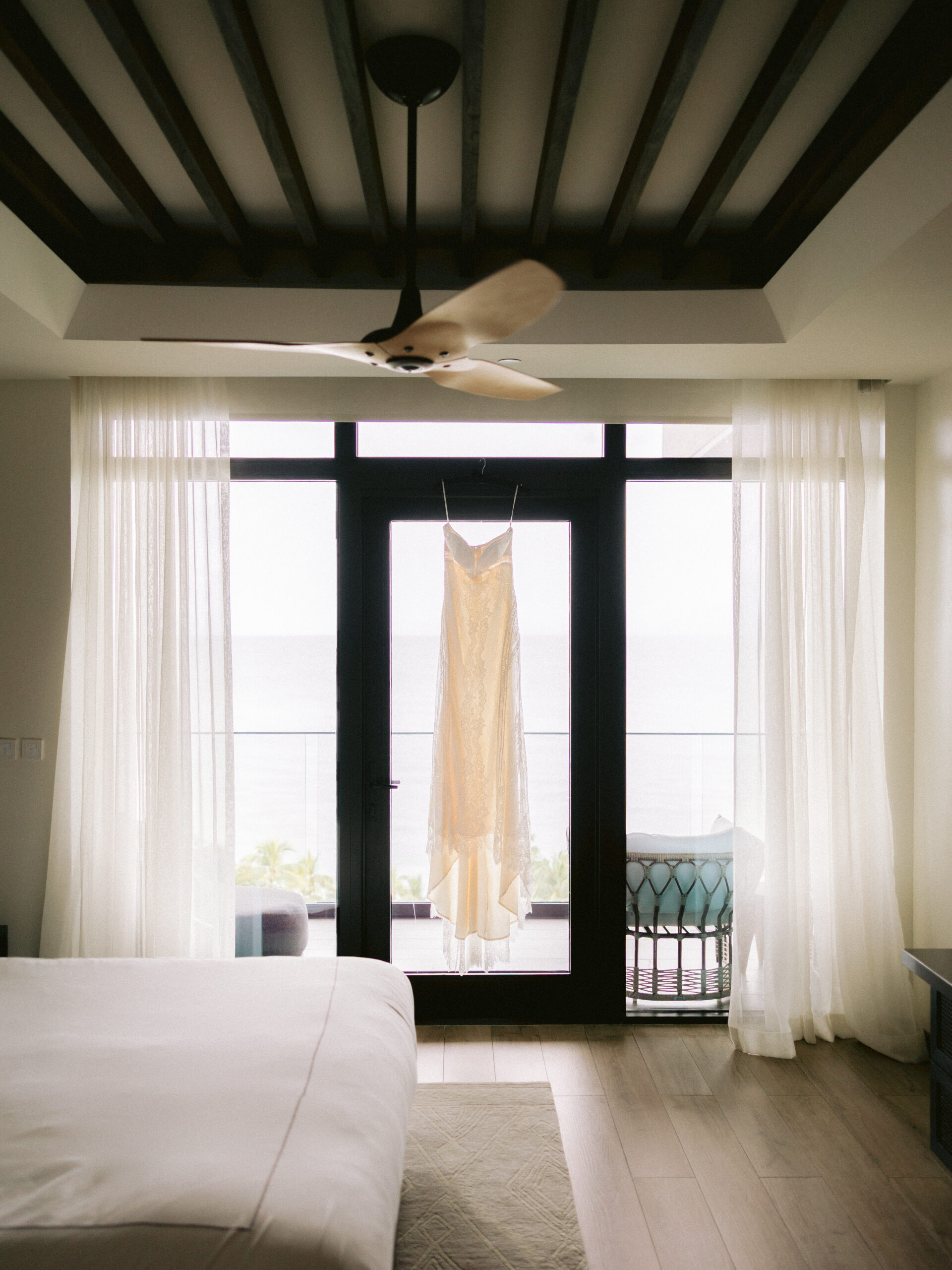 Roatan wedding wedding dress